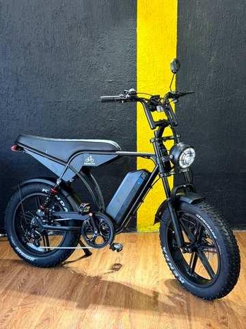 V8 PRO 1.000W