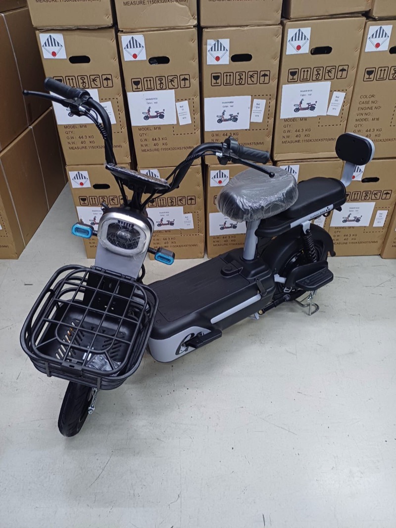 M16 600W